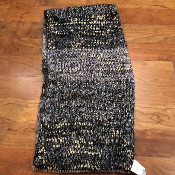 Gray/black/gold infinity scarf NWT - Picture 3 of 7